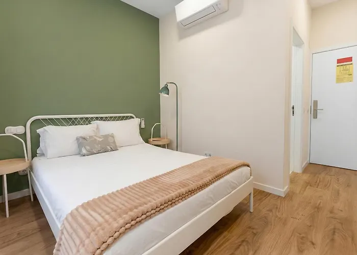 Magnolia & Penzion 3*