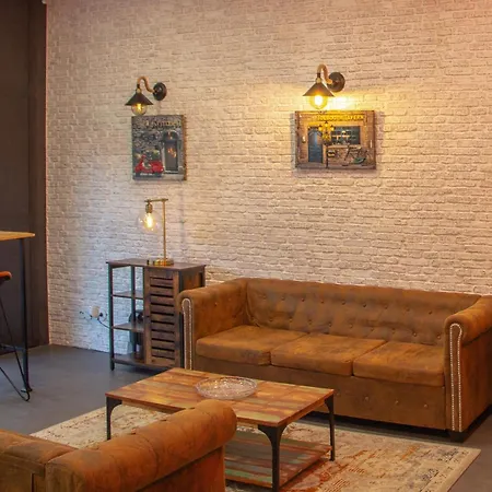 Magnolia & Penzion Porto