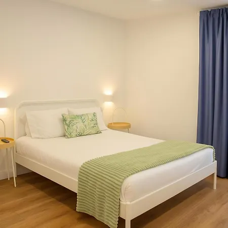 Magnolia & Penzion Porto